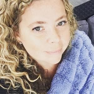 Meet your Posher, Rose